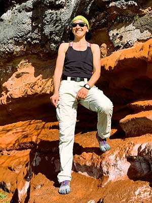 Petra Leonhardt auf Felsen